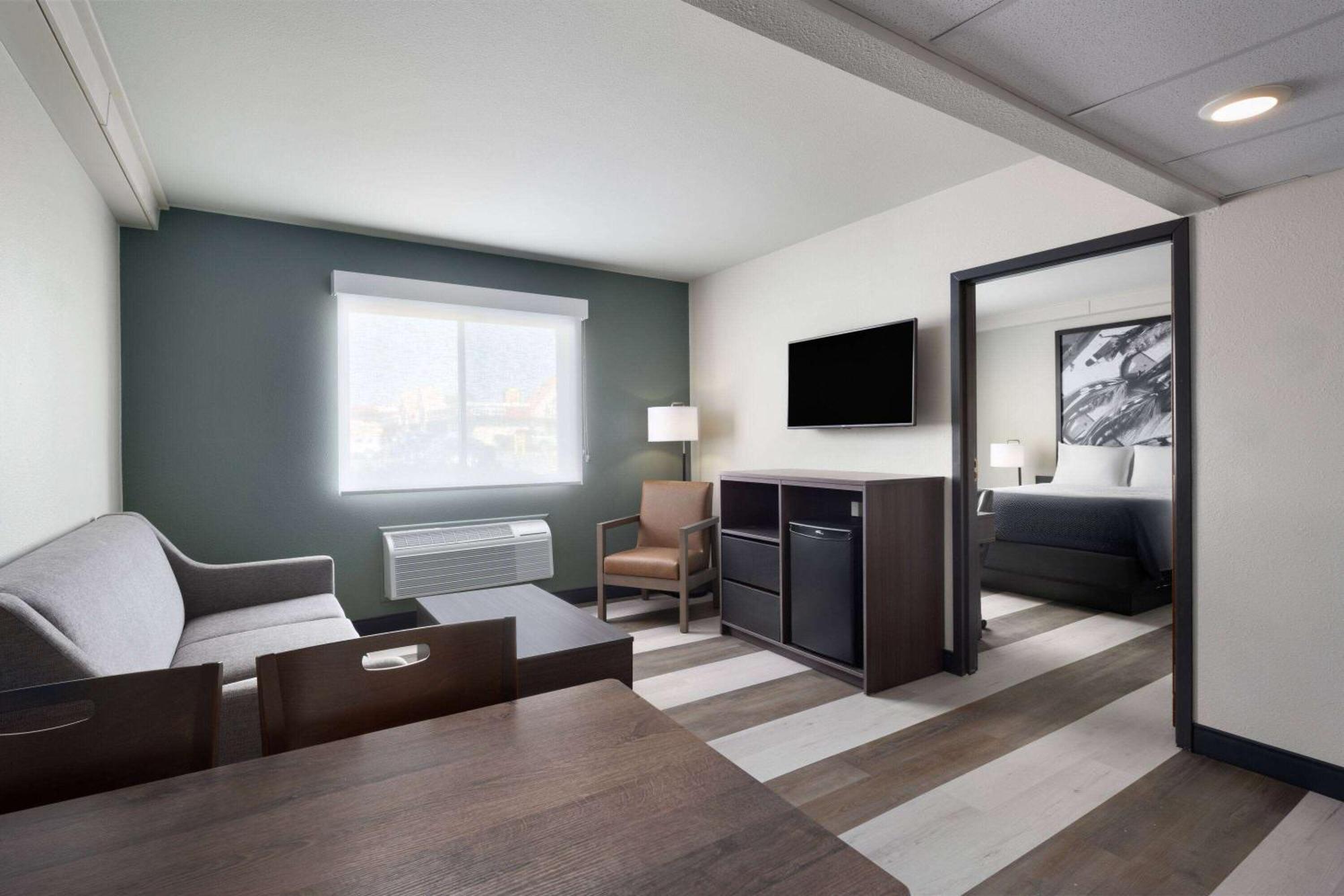 Hotel Super 8 By Wyndham Columbus Zewnętrze zdjęcie